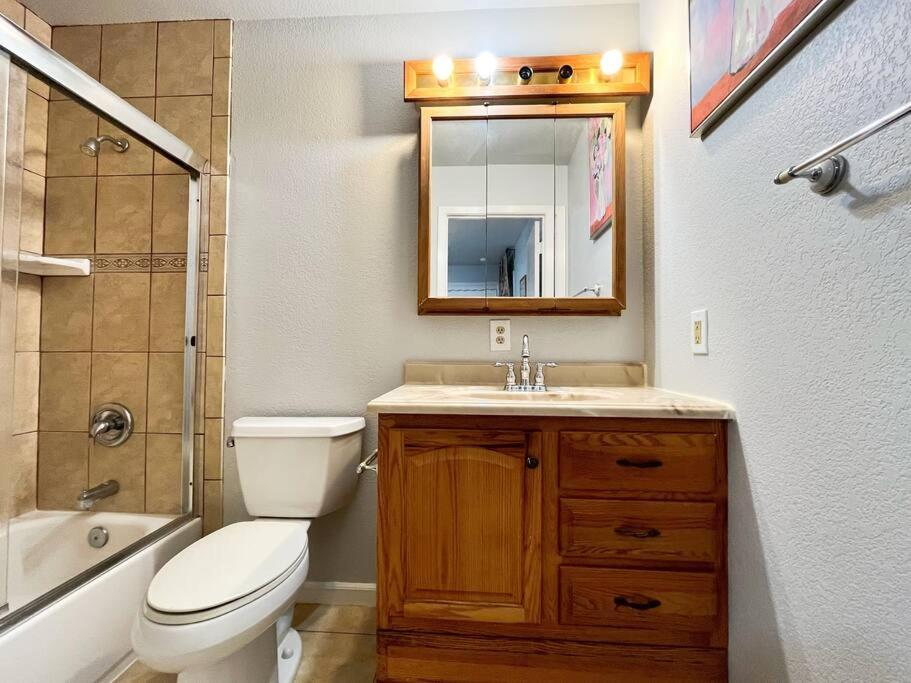 Spacious 2beds Close To Downtown And Uc Davis Medical Center Holiday home Sacramento
