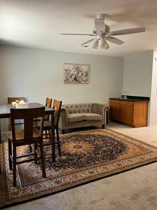 Holiday home Spacious 2beds Close To Downtown And Uc Davis Medical Center *